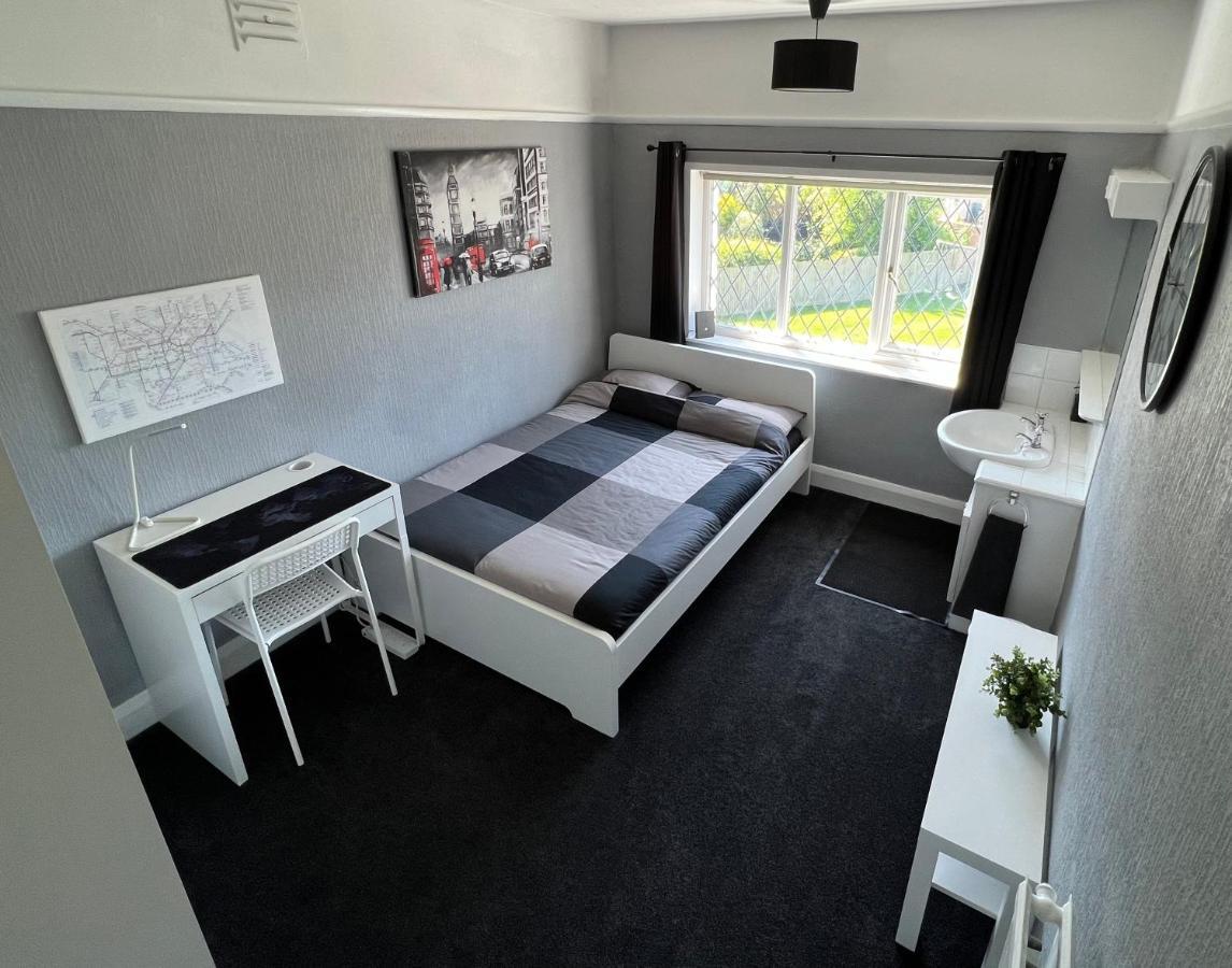 Beddington Park East Гостевой дом *
